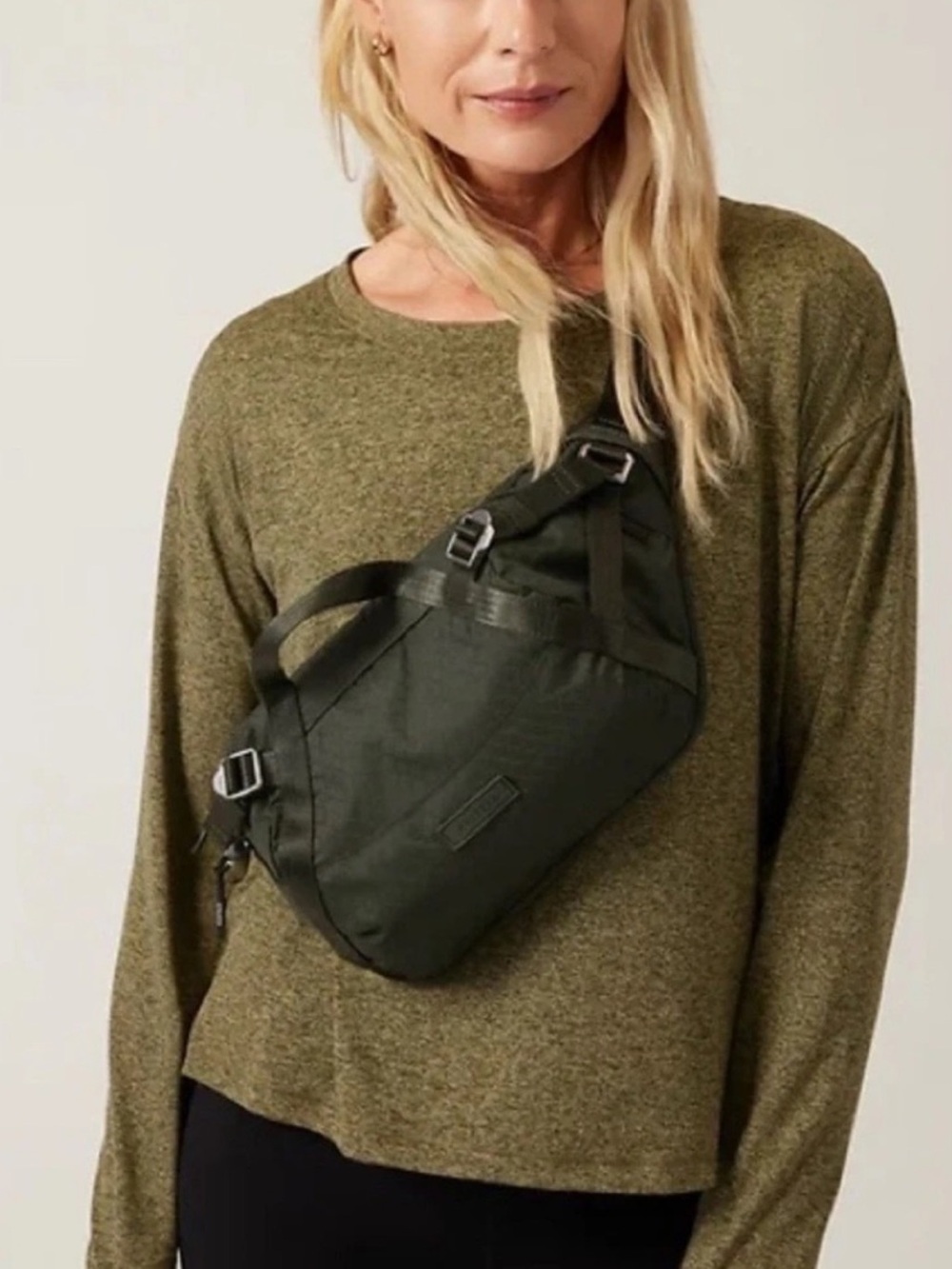 Athleta excursion black waist Crossbody belt Bag $88